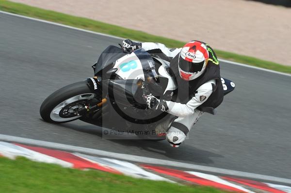 Motorcycle action photographs;Trackday digital images;event digital images;eventdigitalimages;no limits trackday;oulton park;oulton park circuit cheshire;oulton park photographs;peter wileman photography;trackday;trackday photos
