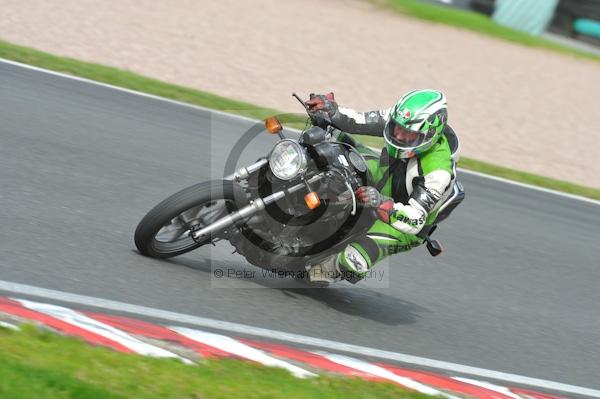 Motorcycle action photographs;Trackday digital images;event digital images;eventdigitalimages;no limits trackday;oulton park;oulton park circuit cheshire;oulton park photographs;peter wileman photography;trackday;trackday photos