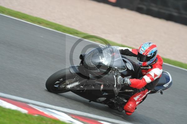 Motorcycle action photographs;Trackday digital images;event digital images;eventdigitalimages;no limits trackday;oulton park;oulton park circuit cheshire;oulton park photographs;peter wileman photography;trackday;trackday photos