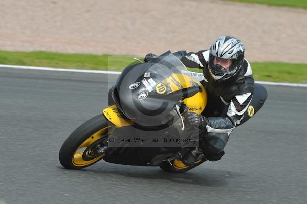 Motorcycle action photographs;Trackday digital images;event digital images;eventdigitalimages;no limits trackday;oulton park;oulton park circuit cheshire;oulton park photographs;peter wileman photography;trackday;trackday photos