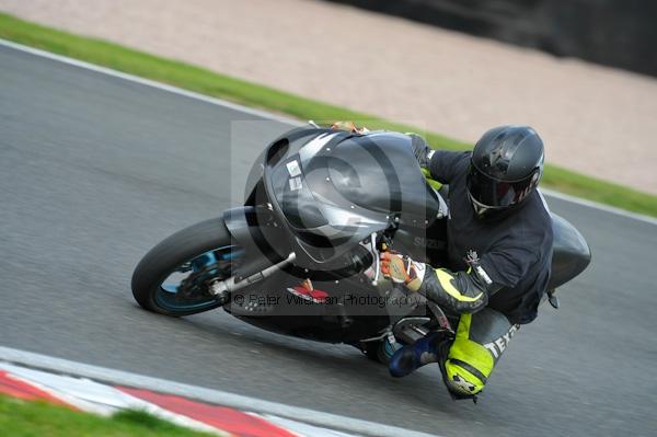 Motorcycle action photographs;Trackday digital images;event digital images;eventdigitalimages;no limits trackday;oulton park;oulton park circuit cheshire;oulton park photographs;peter wileman photography;trackday;trackday photos