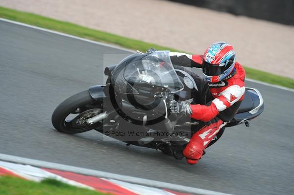 Motorcycle action photographs;Trackday digital images;event digital images;eventdigitalimages;no limits trackday;oulton park;oulton park circuit cheshire;oulton park photographs;peter wileman photography;trackday;trackday photos