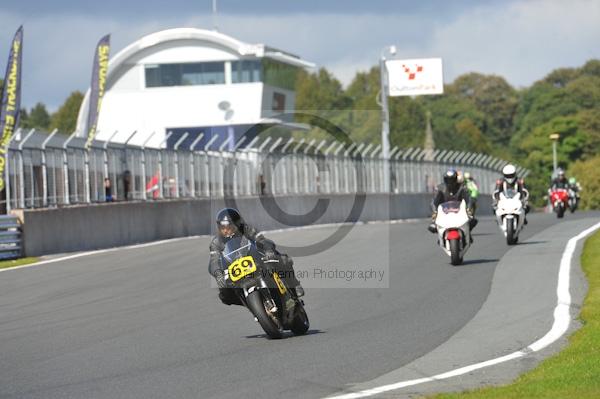 Motorcycle action photographs;Trackday digital images;event digital images;eventdigitalimages;no limits trackday;oulton park;oulton park circuit cheshire;oulton park photographs;peter wileman photography;trackday;trackday photos