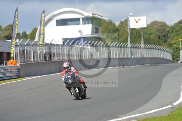 Motorcycle action photographs;Trackday digital images;event digital images;eventdigitalimages;no limits trackday;oulton park;oulton park circuit cheshire;oulton park photographs;peter wileman photography;trackday;trackday photos