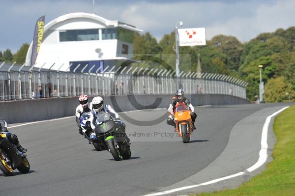 Motorcycle action photographs;Trackday digital images;event digital images;eventdigitalimages;no limits trackday;oulton park;oulton park circuit cheshire;oulton park photographs;peter wileman photography;trackday;trackday photos