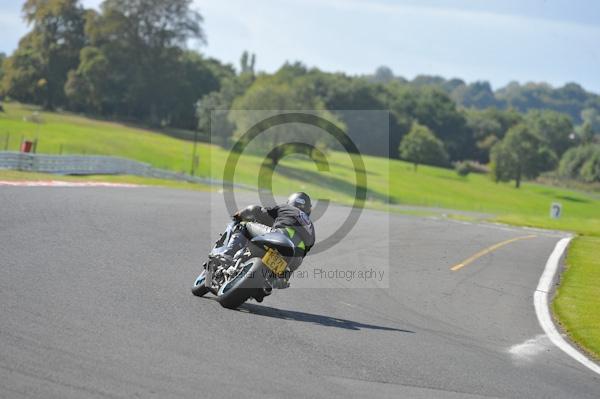 Motorcycle action photographs;Trackday digital images;event digital images;eventdigitalimages;no limits trackday;oulton park;oulton park circuit cheshire;oulton park photographs;peter wileman photography;trackday;trackday photos