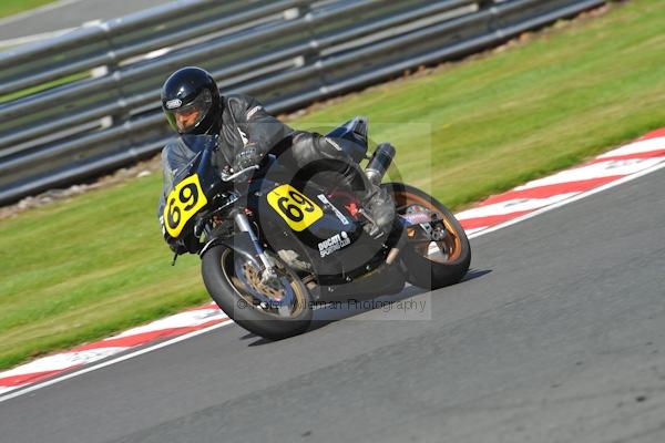 Motorcycle action photographs;Trackday digital images;event digital images;eventdigitalimages;no limits trackday;oulton park;oulton park circuit cheshire;oulton park photographs;peter wileman photography;trackday;trackday photos