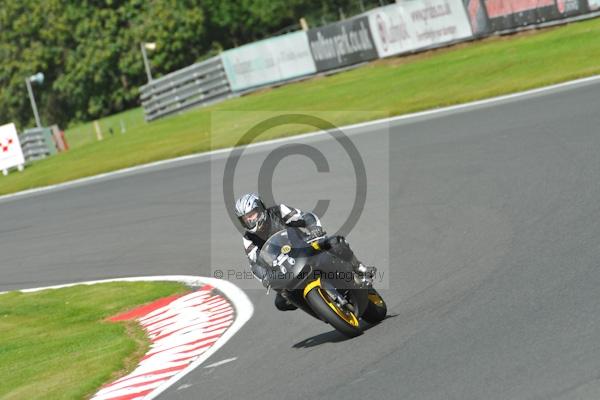 Motorcycle action photographs;Trackday digital images;event digital images;eventdigitalimages;no limits trackday;oulton park;oulton park circuit cheshire;oulton park photographs;peter wileman photography;trackday;trackday photos