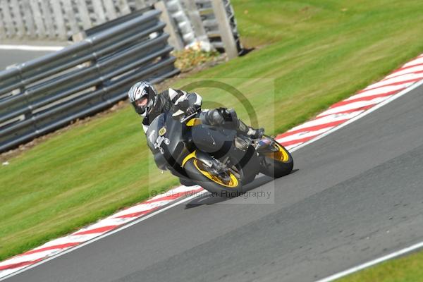 Motorcycle action photographs;Trackday digital images;event digital images;eventdigitalimages;no limits trackday;oulton park;oulton park circuit cheshire;oulton park photographs;peter wileman photography;trackday;trackday photos