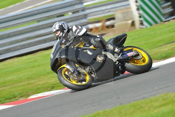Motorcycle action photographs;Trackday digital images;event digital images;eventdigitalimages;no limits trackday;oulton park;oulton park circuit cheshire;oulton park photographs;peter wileman photography;trackday;trackday photos