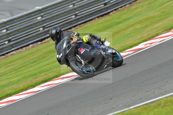 Motorcycle action photographs;Trackday digital images;event digital images;eventdigitalimages;no limits trackday;oulton park;oulton park circuit cheshire;oulton park photographs;peter wileman photography;trackday;trackday photos
