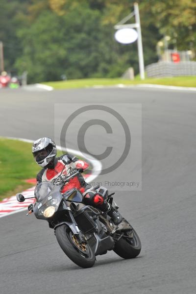 Motorcycle action photographs;Trackday digital images;event digital images;eventdigitalimages;no limits trackday;oulton park;oulton park circuit cheshire;oulton park photographs;peter wileman photography;trackday;trackday photos