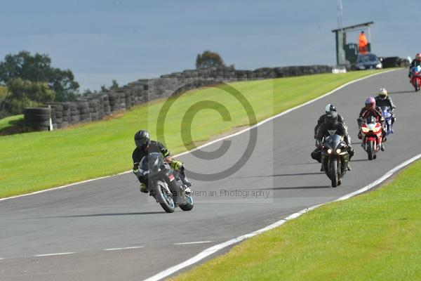Motorcycle action photographs;Trackday digital images;event digital images;eventdigitalimages;no limits trackday;oulton park;oulton park circuit cheshire;oulton park photographs;peter wileman photography;trackday;trackday photos