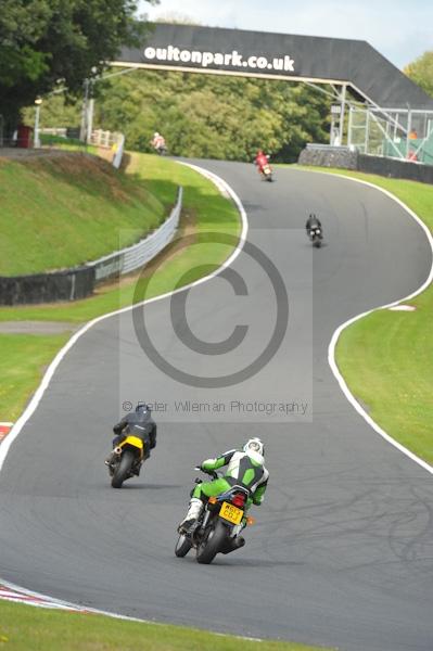 Motorcycle action photographs;Trackday digital images;event digital images;eventdigitalimages;no limits trackday;oulton park;oulton park circuit cheshire;oulton park photographs;peter wileman photography;trackday;trackday photos