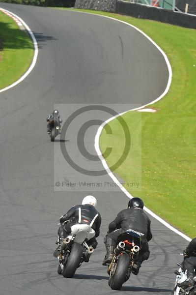 Motorcycle action photographs;Trackday digital images;event digital images;eventdigitalimages;no limits trackday;oulton park;oulton park circuit cheshire;oulton park photographs;peter wileman photography;trackday;trackday photos