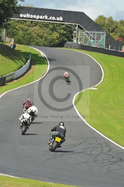 Motorcycle action photographs;Trackday digital images;event digital images;eventdigitalimages;no limits trackday;oulton park;oulton park circuit cheshire;oulton park photographs;peter wileman photography;trackday;trackday photos