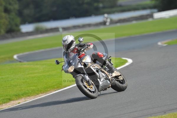 Motorcycle action photographs;Trackday digital images;event digital images;eventdigitalimages;no limits trackday;oulton park;oulton park circuit cheshire;oulton park photographs;peter wileman photography;trackday;trackday photos