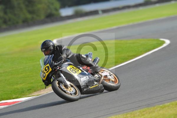 Motorcycle action photographs;Trackday digital images;event digital images;eventdigitalimages;no limits trackday;oulton park;oulton park circuit cheshire;oulton park photographs;peter wileman photography;trackday;trackday photos