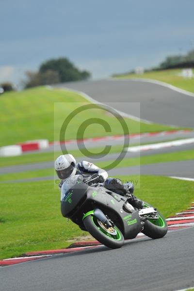 Motorcycle action photographs;Trackday digital images;event digital images;eventdigitalimages;no limits trackday;oulton park;oulton park circuit cheshire;oulton park photographs;peter wileman photography;trackday;trackday photos