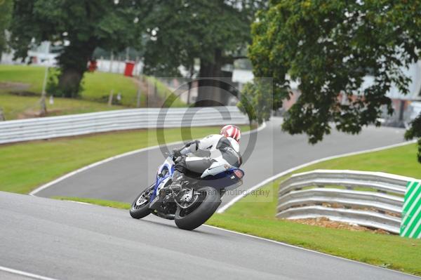 Motorcycle action photographs;Trackday digital images;event digital images;eventdigitalimages;no limits trackday;oulton park;oulton park circuit cheshire;oulton park photographs;peter wileman photography;trackday;trackday photos