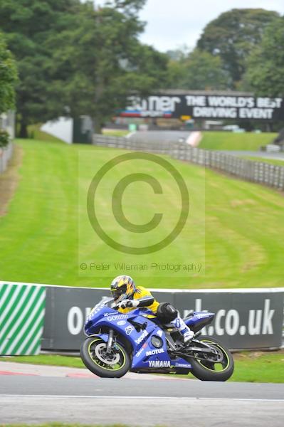 Motorcycle action photographs;Trackday digital images;event digital images;eventdigitalimages;no limits trackday;oulton park;oulton park circuit cheshire;oulton park photographs;peter wileman photography;trackday;trackday photos