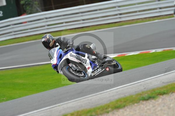 Motorcycle action photographs;Trackday digital images;event digital images;eventdigitalimages;no limits trackday;oulton park;oulton park circuit cheshire;oulton park photographs;peter wileman photography;trackday;trackday photos