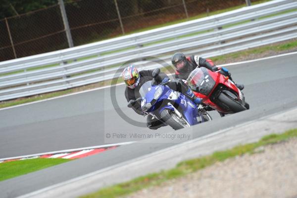 Motorcycle action photographs;Trackday digital images;event digital images;eventdigitalimages;no limits trackday;oulton park;oulton park circuit cheshire;oulton park photographs;peter wileman photography;trackday;trackday photos