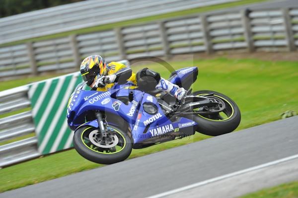Motorcycle action photographs;Trackday digital images;event digital images;eventdigitalimages;no limits trackday;oulton park;oulton park circuit cheshire;oulton park photographs;peter wileman photography;trackday;trackday photos