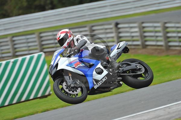 Motorcycle action photographs;Trackday digital images;event digital images;eventdigitalimages;no limits trackday;oulton park;oulton park circuit cheshire;oulton park photographs;peter wileman photography;trackday;trackday photos