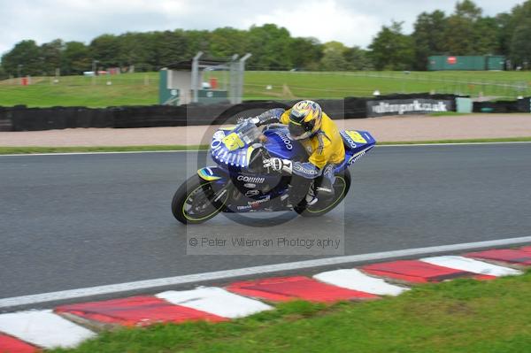 Motorcycle action photographs;Trackday digital images;event digital images;eventdigitalimages;no limits trackday;oulton park;oulton park circuit cheshire;oulton park photographs;peter wileman photography;trackday;trackday photos