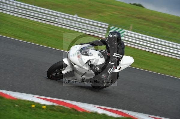 Motorcycle action photographs;Trackday digital images;event digital images;eventdigitalimages;no limits trackday;oulton park;oulton park circuit cheshire;oulton park photographs;peter wileman photography;trackday;trackday photos