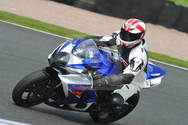 Motorcycle action photographs;Trackday digital images;event digital images;eventdigitalimages;no limits trackday;oulton park;oulton park circuit cheshire;oulton park photographs;peter wileman photography;trackday;trackday photos