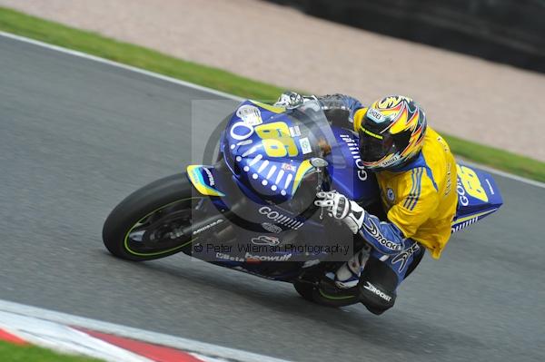 Motorcycle action photographs;Trackday digital images;event digital images;eventdigitalimages;no limits trackday;oulton park;oulton park circuit cheshire;oulton park photographs;peter wileman photography;trackday;trackday photos