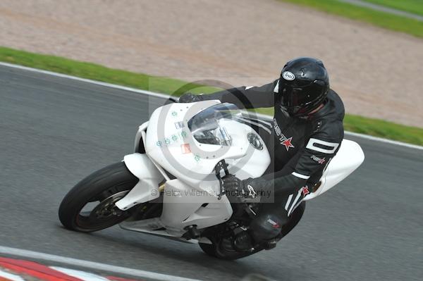 Motorcycle action photographs;Trackday digital images;event digital images;eventdigitalimages;no limits trackday;oulton park;oulton park circuit cheshire;oulton park photographs;peter wileman photography;trackday;trackday photos