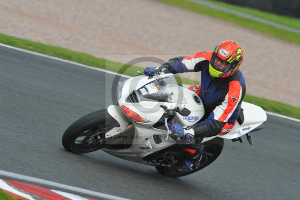 Motorcycle action photographs;Trackday digital images;event digital images;eventdigitalimages;no limits trackday;oulton park;oulton park circuit cheshire;oulton park photographs;peter wileman photography;trackday;trackday photos