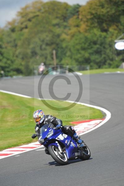 Motorcycle action photographs;Trackday digital images;event digital images;eventdigitalimages;no limits trackday;oulton park;oulton park circuit cheshire;oulton park photographs;peter wileman photography;trackday;trackday photos