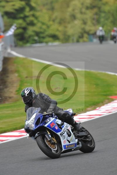 Motorcycle action photographs;Trackday digital images;event digital images;eventdigitalimages;no limits trackday;oulton park;oulton park circuit cheshire;oulton park photographs;peter wileman photography;trackday;trackday photos