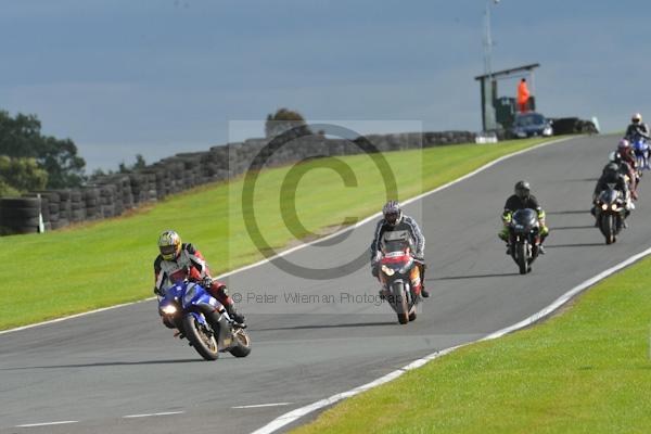 Motorcycle action photographs;Trackday digital images;event digital images;eventdigitalimages;no limits trackday;oulton park;oulton park circuit cheshire;oulton park photographs;peter wileman photography;trackday;trackday photos