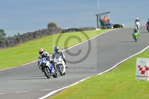 Motorcycle action photographs;Trackday digital images;event digital images;eventdigitalimages;no limits trackday;oulton park;oulton park circuit cheshire;oulton park photographs;peter wileman photography;trackday;trackday photos
