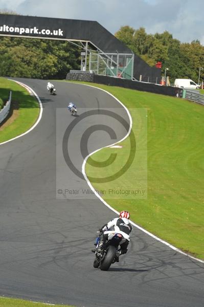 Motorcycle action photographs;Trackday digital images;event digital images;eventdigitalimages;no limits trackday;oulton park;oulton park circuit cheshire;oulton park photographs;peter wileman photography;trackday;trackday photos