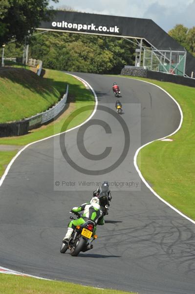 Motorcycle action photographs;Trackday digital images;event digital images;eventdigitalimages;no limits trackday;oulton park;oulton park circuit cheshire;oulton park photographs;peter wileman photography;trackday;trackday photos
