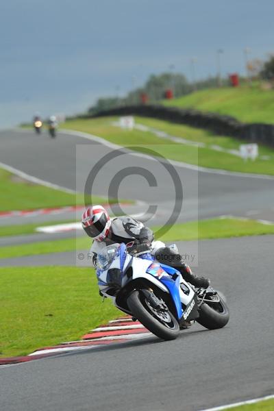 Motorcycle action photographs;Trackday digital images;event digital images;eventdigitalimages;no limits trackday;oulton park;oulton park circuit cheshire;oulton park photographs;peter wileman photography;trackday;trackday photos