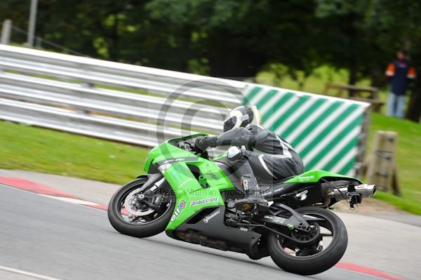 Motorcycle action photographs;Trackday digital images;event digital images;eventdigitalimages;no limits trackday;oulton park;oulton park circuit cheshire;oulton park photographs;peter wileman photography;trackday;trackday photos