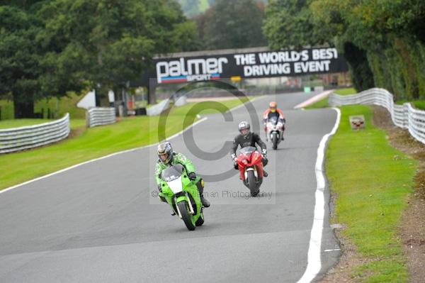 Motorcycle action photographs;Trackday digital images;event digital images;eventdigitalimages;no limits trackday;oulton park;oulton park circuit cheshire;oulton park photographs;peter wileman photography;trackday;trackday photos