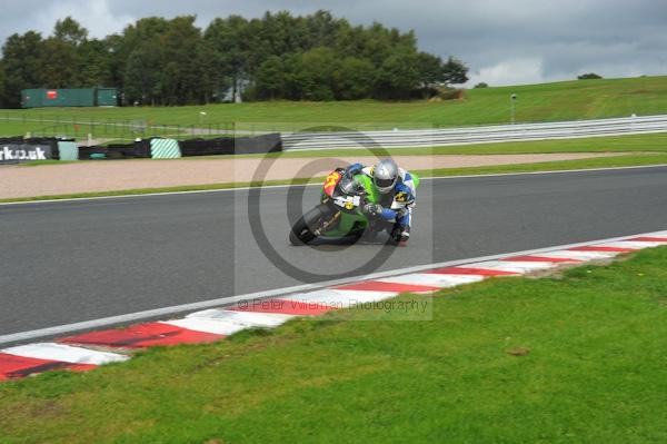 Motorcycle action photographs;Trackday digital images;event digital images;eventdigitalimages;no limits trackday;oulton park;oulton park circuit cheshire;oulton park photographs;peter wileman photography;trackday;trackday photos