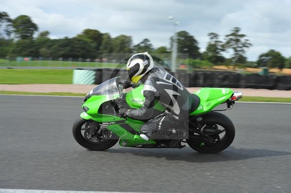 Motorcycle action photographs;Trackday digital images;event digital images;eventdigitalimages;no limits trackday;oulton park;oulton park circuit cheshire;oulton park photographs;peter wileman photography;trackday;trackday photos