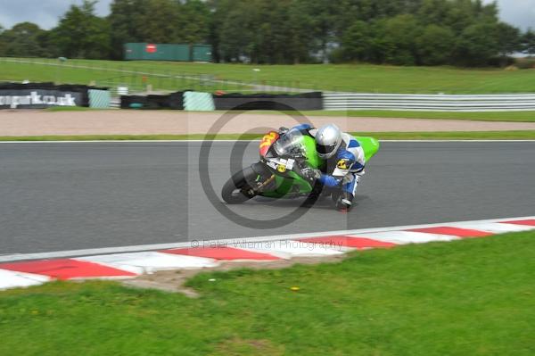 Motorcycle action photographs;Trackday digital images;event digital images;eventdigitalimages;no limits trackday;oulton park;oulton park circuit cheshire;oulton park photographs;peter wileman photography;trackday;trackday photos