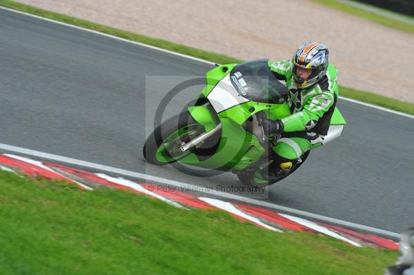Motorcycle action photographs;Trackday digital images;event digital images;eventdigitalimages;no limits trackday;oulton park;oulton park circuit cheshire;oulton park photographs;peter wileman photography;trackday;trackday photos