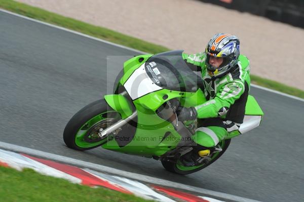 Motorcycle action photographs;Trackday digital images;event digital images;eventdigitalimages;no limits trackday;oulton park;oulton park circuit cheshire;oulton park photographs;peter wileman photography;trackday;trackday photos