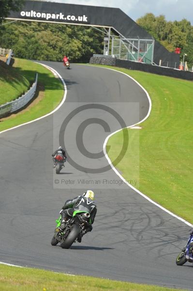 Motorcycle action photographs;Trackday digital images;event digital images;eventdigitalimages;no limits trackday;oulton park;oulton park circuit cheshire;oulton park photographs;peter wileman photography;trackday;trackday photos